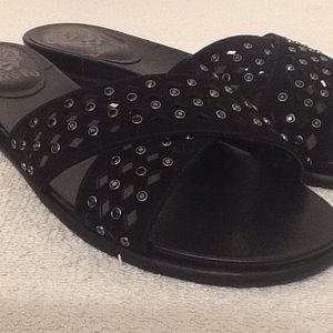 Vince Camuto "endana " slides